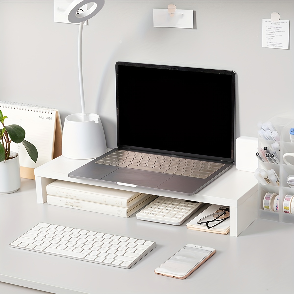 Minimalist White MDF Monitor R - Desk Setup Accessories recension och pris
