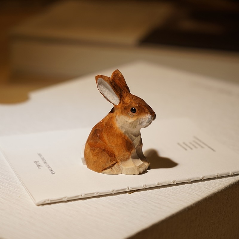 1PC Seated Bunny Hand Carved W - Desk Setup Nature recension och pris